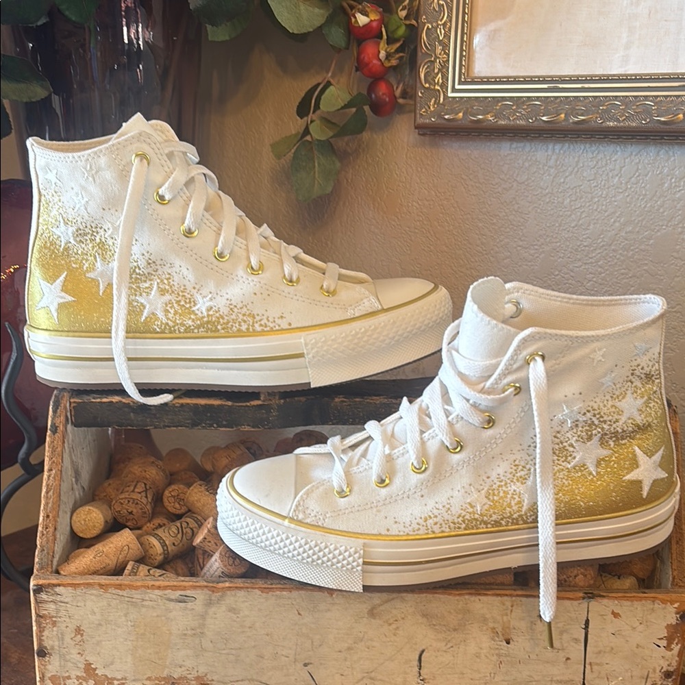 Converse High top Chuck Taylor All Star EVA Lift Platform Gold Metallic Sneakers